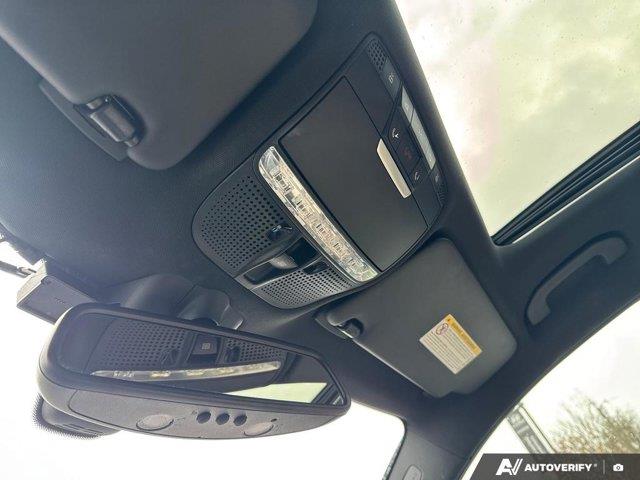 mercedes-benz GLC 300 2019 - 24