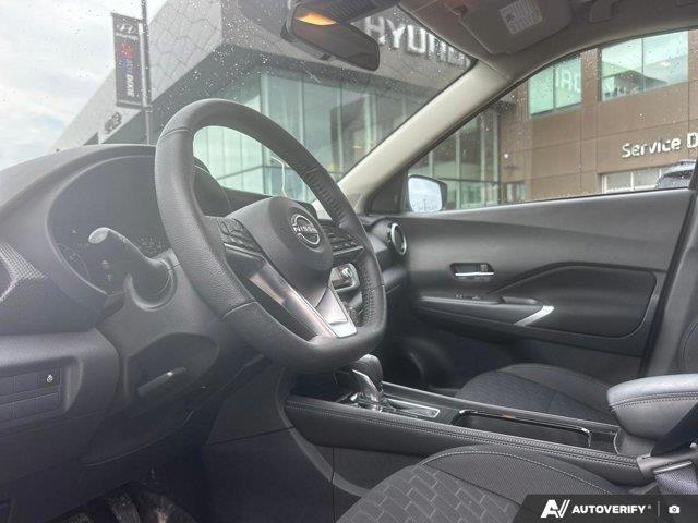 nissan Kicks Play 2025 - 16