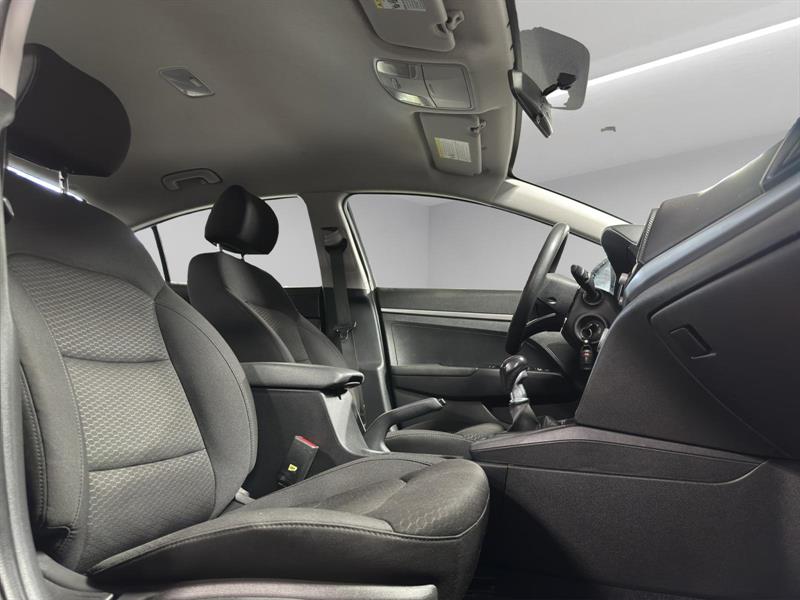 hyundai Elantra 2019 - 10