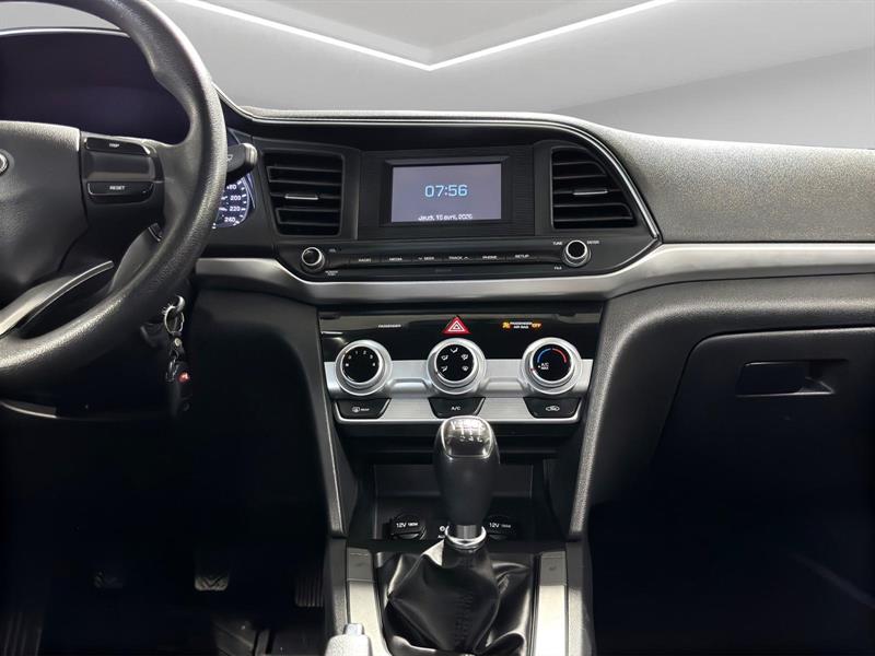 hyundai Elantra 2019 - 12
