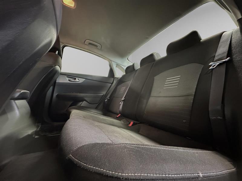 kia Forte 2020 - 11