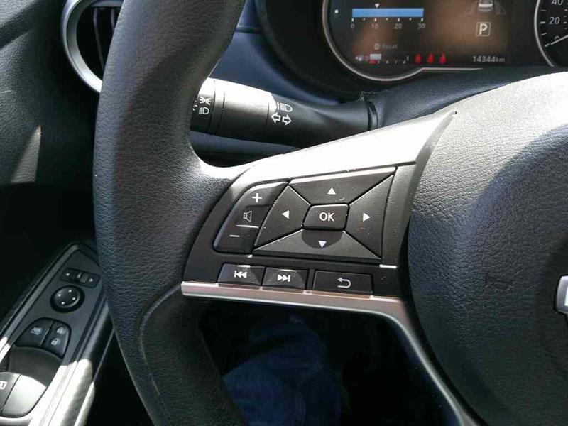 nissan Versa 2025 - 8