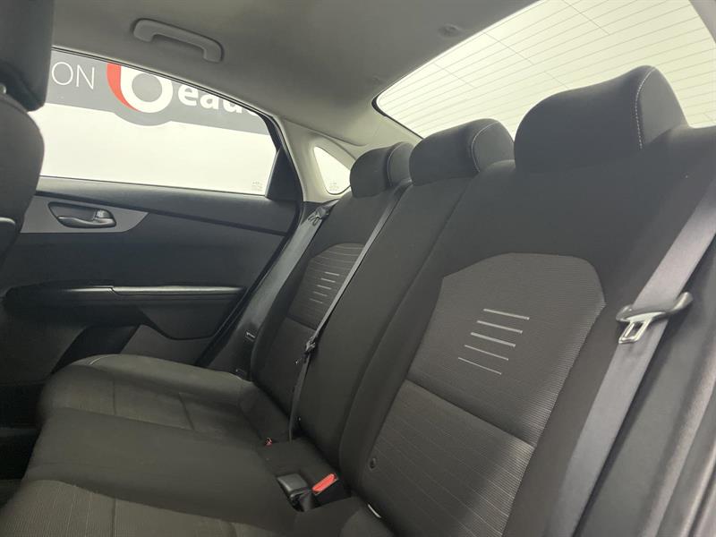 kia Forte 2020 - 10