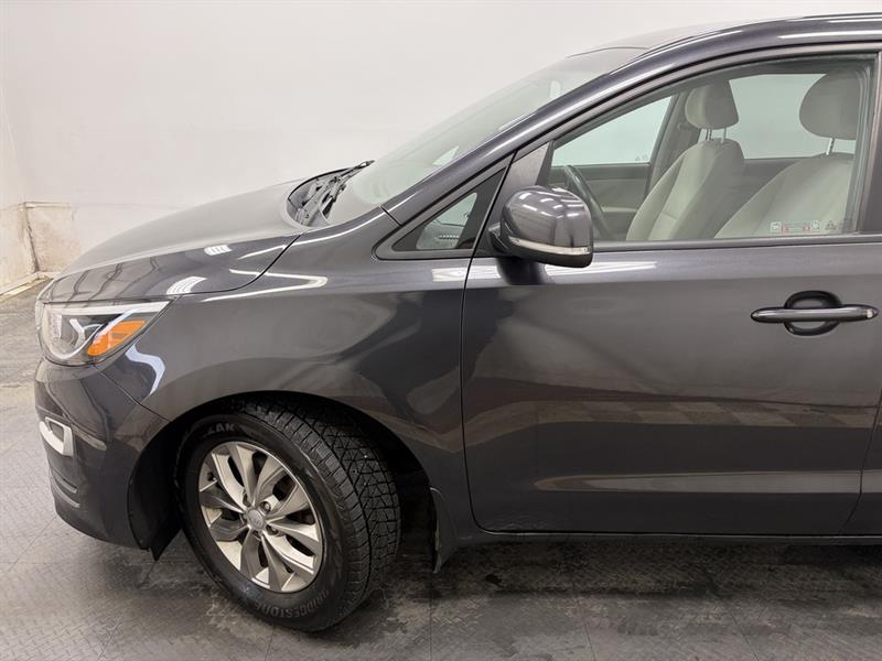 kia Sedona 2021 - 3