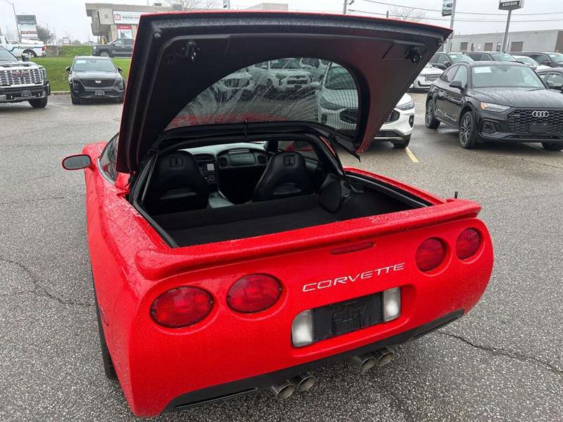 chevrolet Corvette 2001 - 13