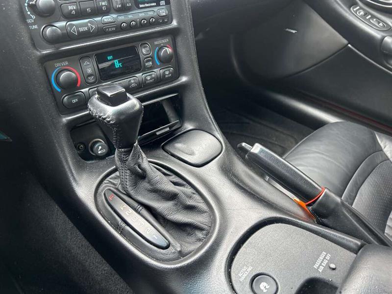 chevrolet Corvette 2001 - 15