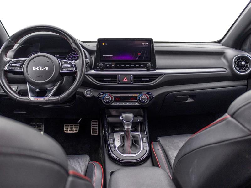 kia Forte5 2022 - 26
