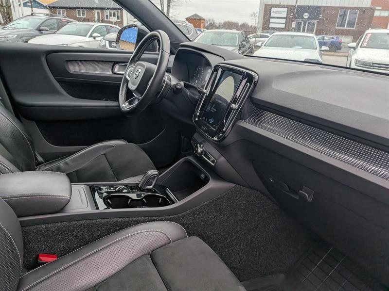 volvo XC40 2020 - 12