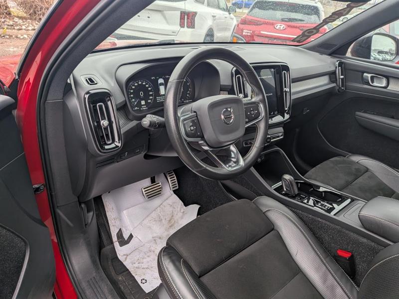 volvo XC40 2020 - 16