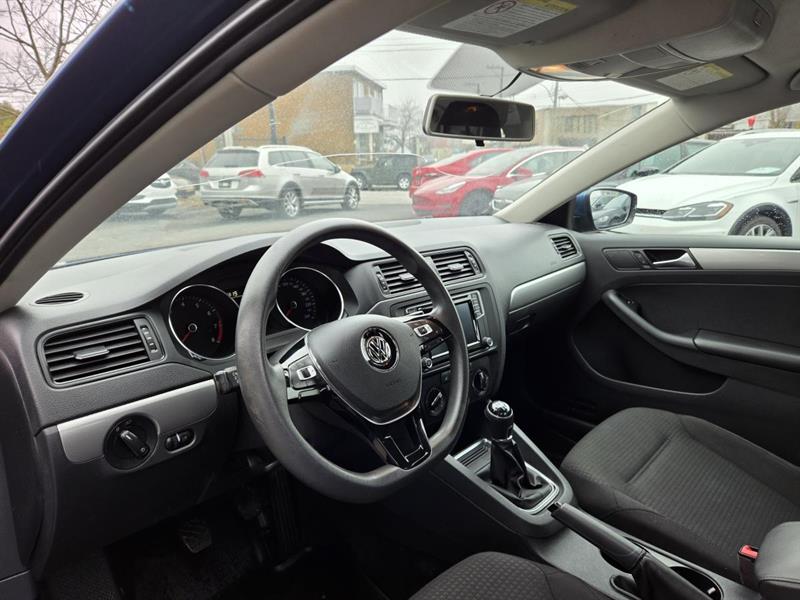 volkswagen Jetta 2016 - 15