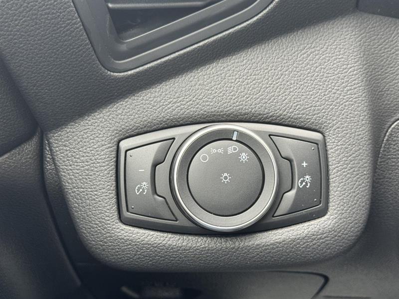 ford C-Max Énergie 2017 - 21