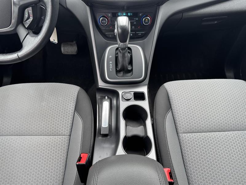 ford C-Max Énergie 2017 - 26