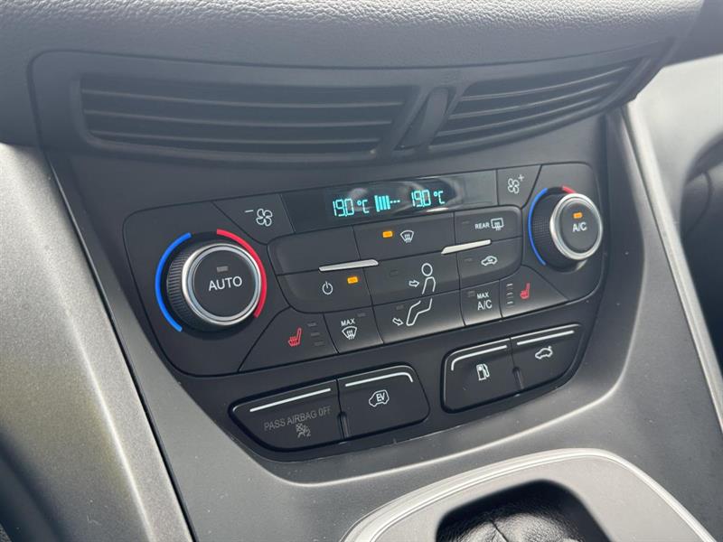 ford C-Max Énergie 2017 - 32