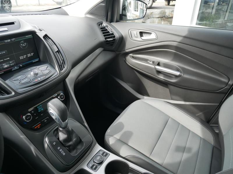 ford Escape 2015 - 24