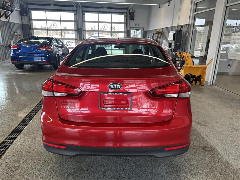 kia Forte 2018 - 6