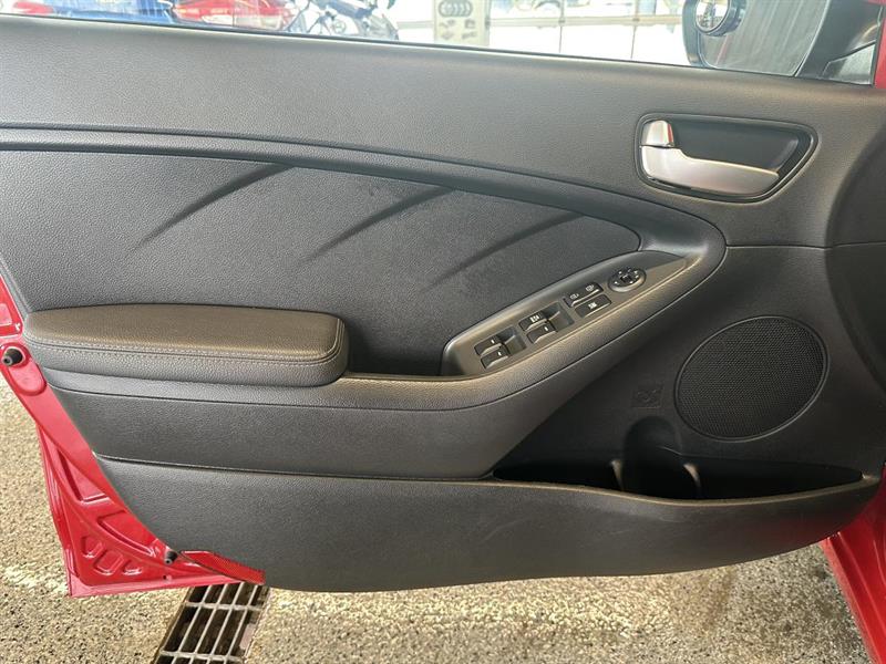kia Forte 2018 - 11