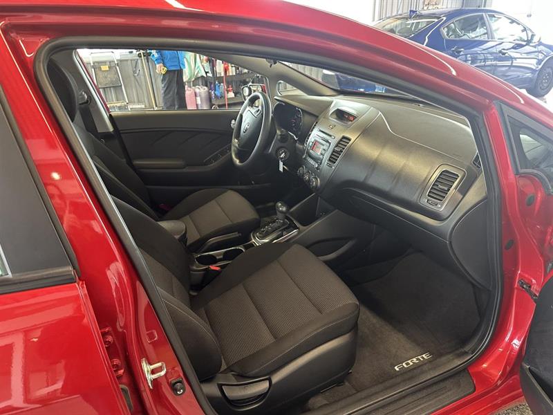 kia Forte 2018 - 14
