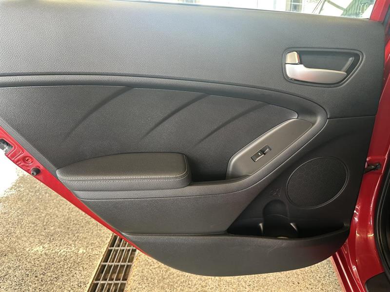 kia Forte 2018 - 17