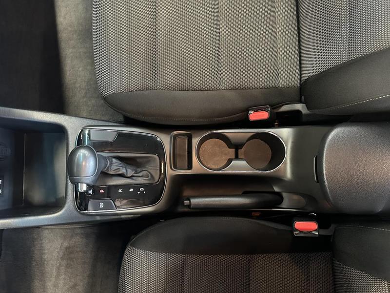 kia Forte 2018 - 24