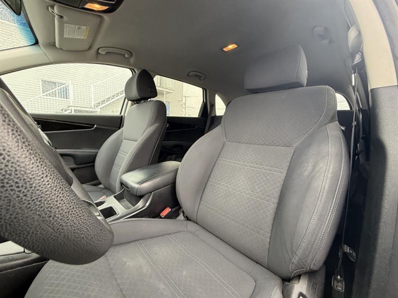 kia Sorento 2018 - 17