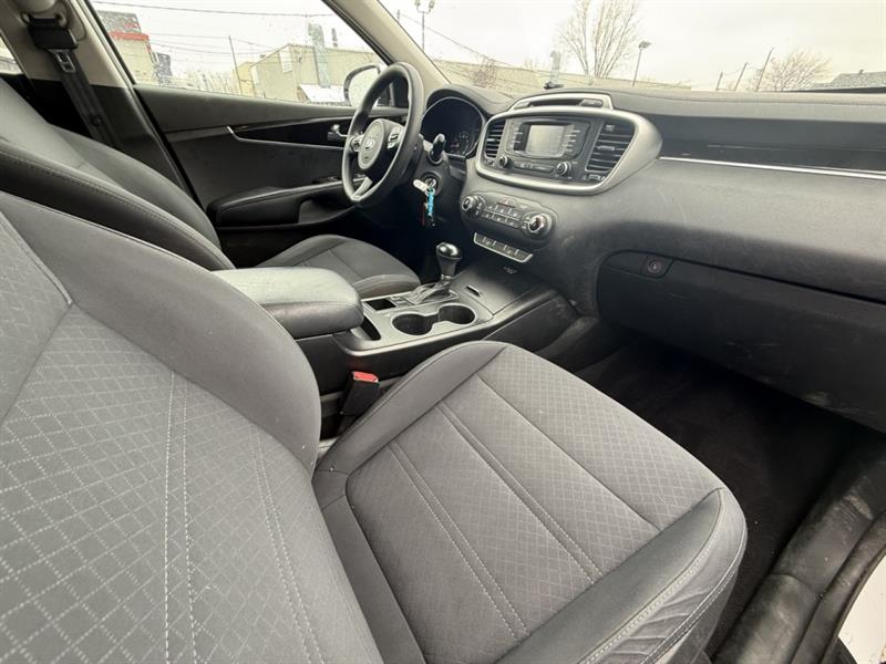 kia Sorento 2018 - 24