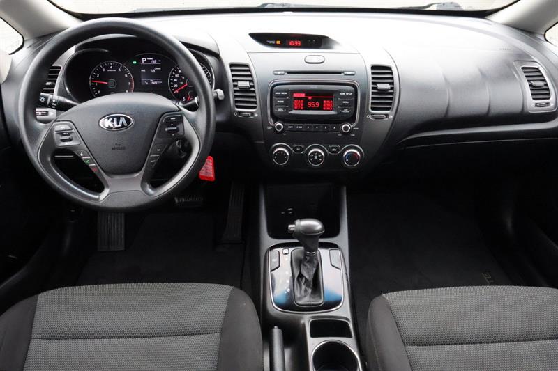 kia Forte 2018 - 9