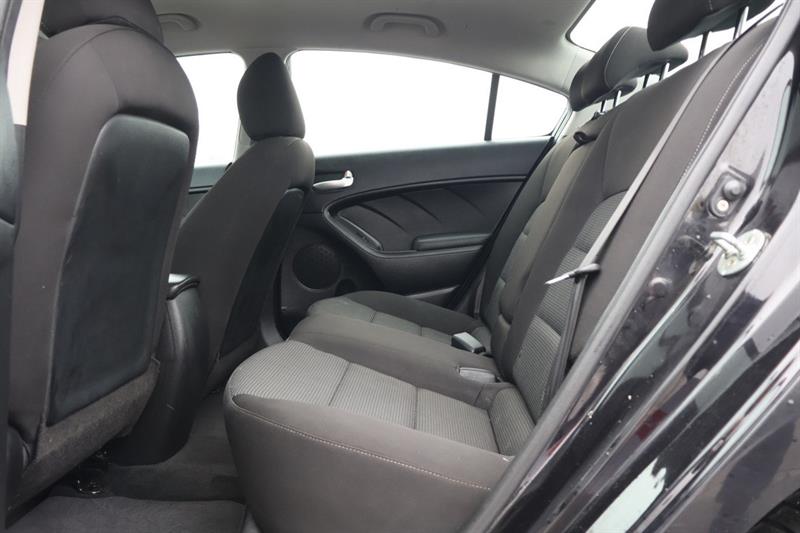 kia Forte 2018 - 18