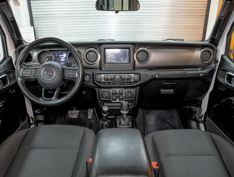 jeep Wrangler Unlimited 2020 - 11
