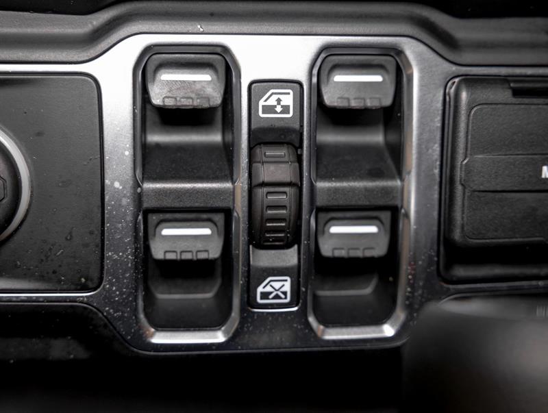 jeep Wrangler Unlimited 2020 - 23