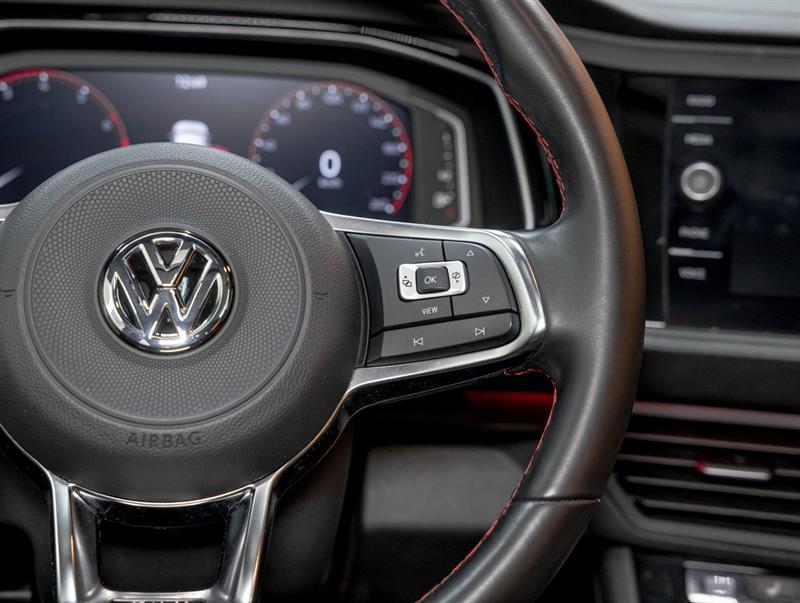 volkswagen Jetta 2021 - 16