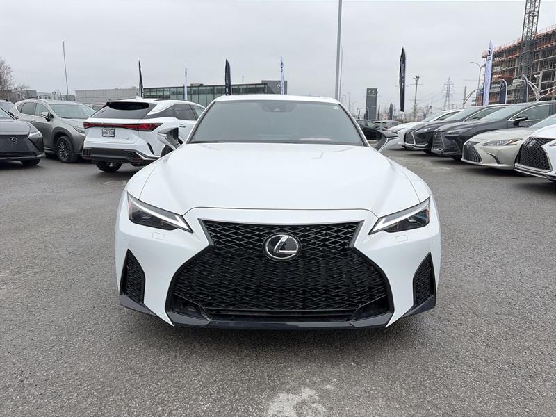 lexus IS 300 2024 - 4
