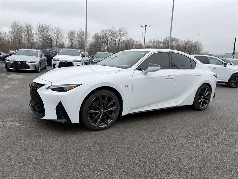lexus IS 300 2024 - 7