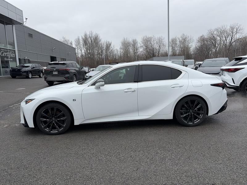 lexus IS 300 2024 - 8