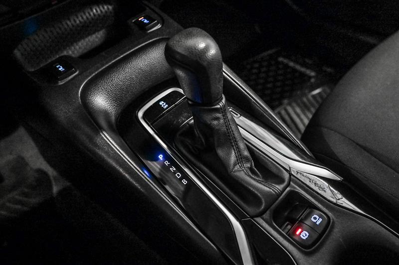 2020 Toyota Corolla - Image 19