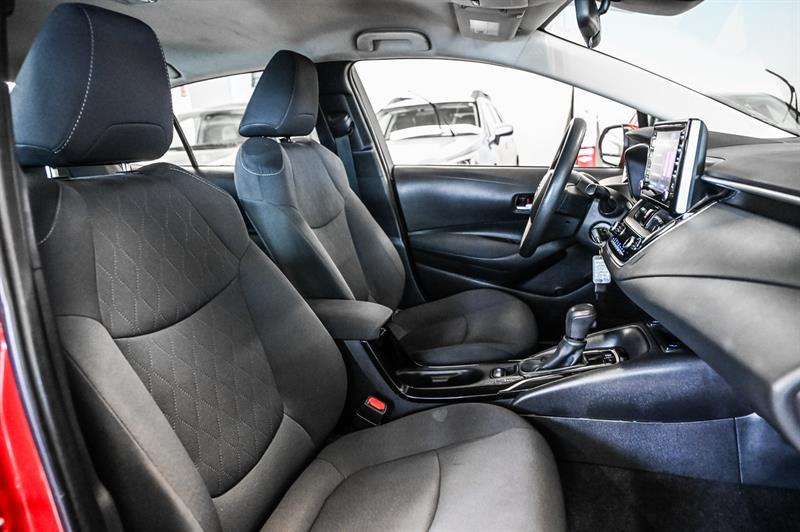 2020 Toyota Corolla - Image 29