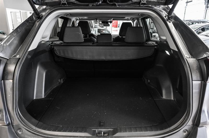 2024 Toyota RAV4 - Image 18