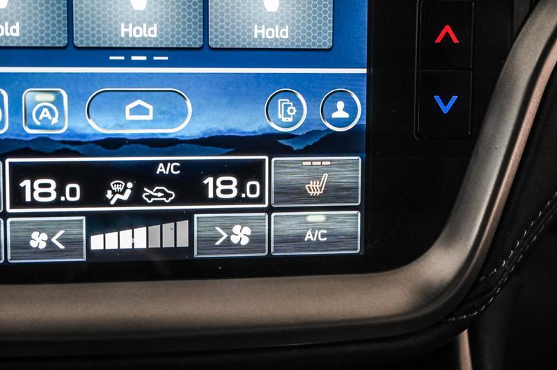 2025 Subaru Outback - Image 28