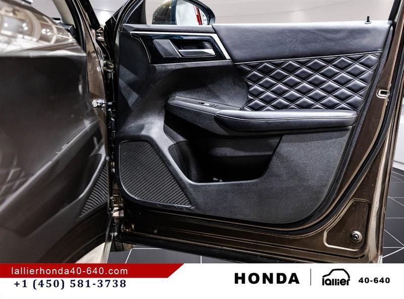 mitsubishi Outlander 2023 - 18