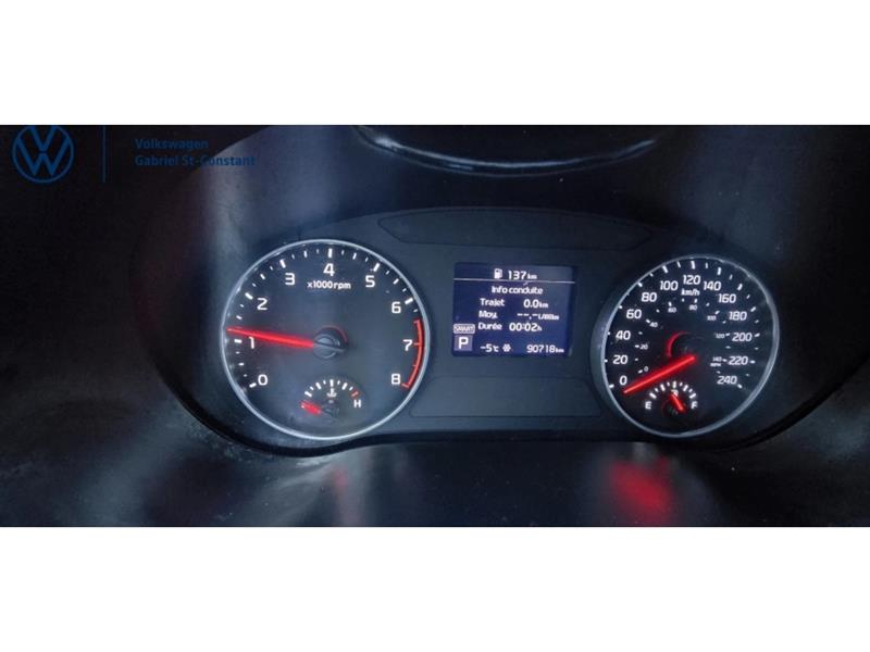 kia Seltos 2023 - 12