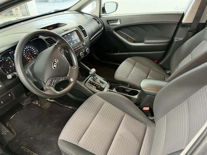 kia Forte 2018 - 10