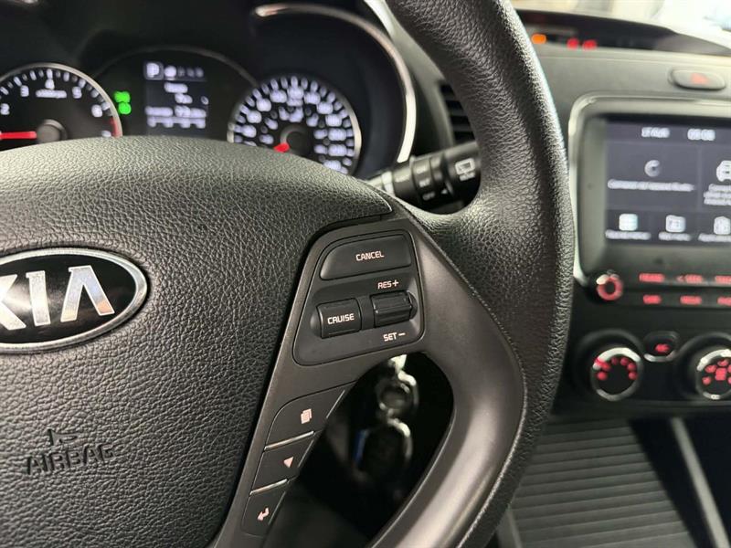 kia Forte 2018 - 18
