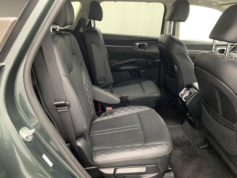 kia Sorento 2022 - 32