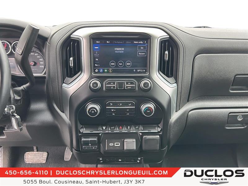 chevrolet Silverado 3500HD 2023 - 22