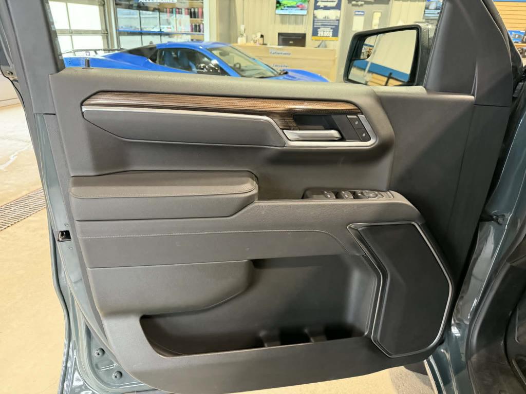 chevrolet Silverado 1500 2025 - 8