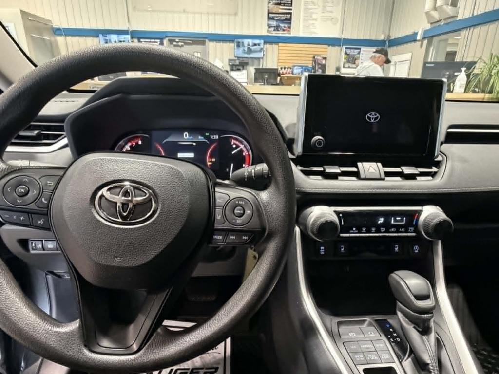 toyota RAV4 2025 - 4