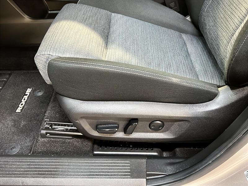 nissan Rogue 2023 - 25