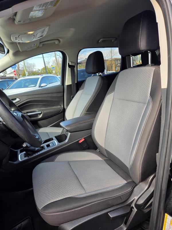 ford Escape 2017 - 16