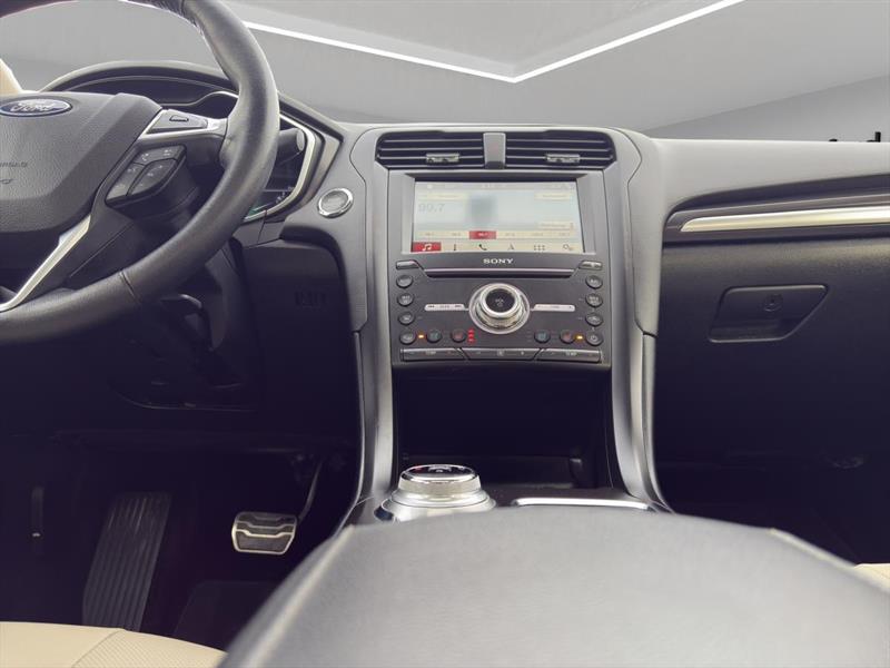 ford Fusion 2018 - 13