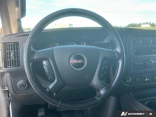 gmc Savana Cargo Van 2023 - 17