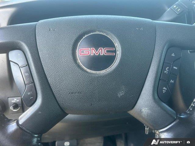 gmc Savana Cargo Van 2023 - 19